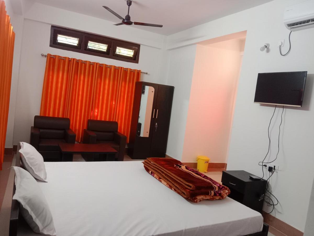 גווהטי Niroda Guest House מראה חיצוני תמונה